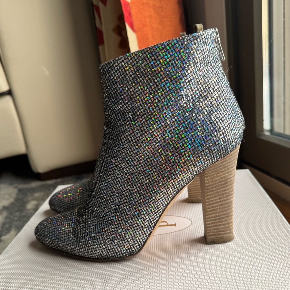SJP by Sarah Jessica Parker Minnie Embellished Booties Size 38.5